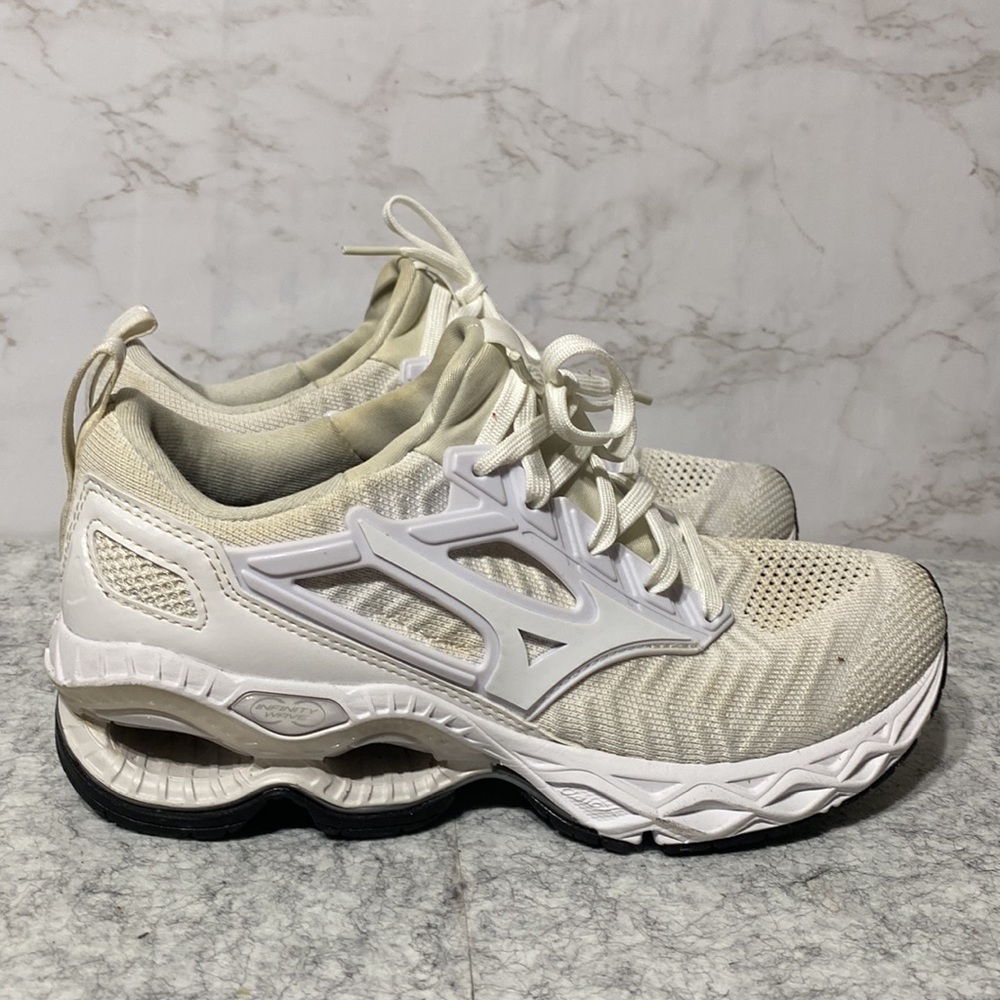 Mizuno Wave Creations Waveknit Shoes - Picture 1 of 12